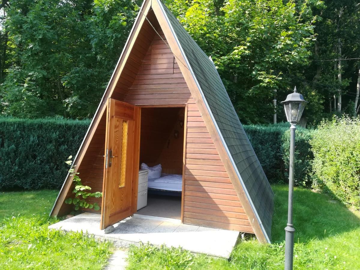 Ferienhaus Am Wald Loissin エクステリア 写真